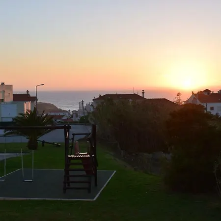 Macas Beach House * 辛特拉